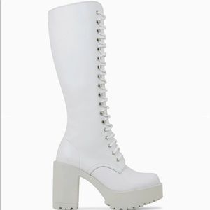 ROC Lash Boots White Size 37